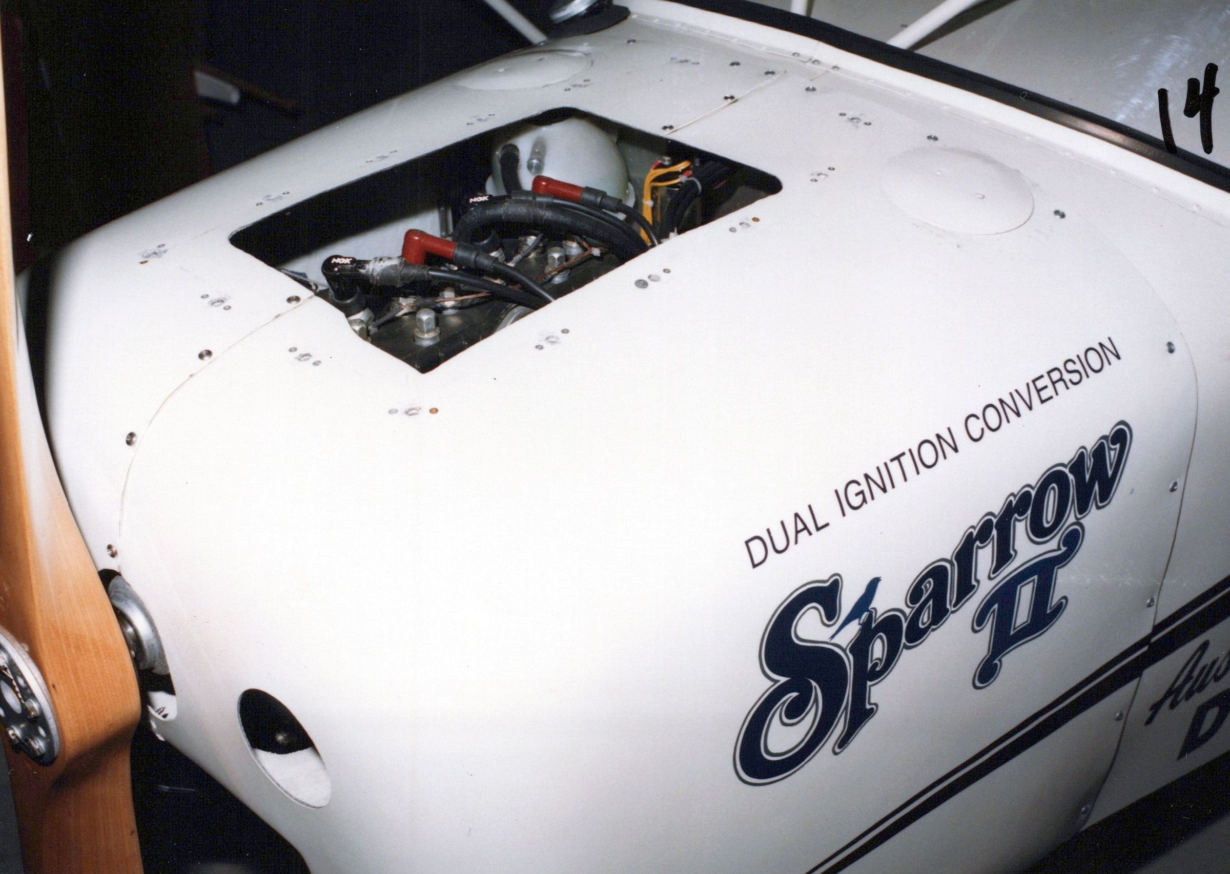 Carlson Sparrow II cowling with an open access panel and Dual Ignition Conversion lettering